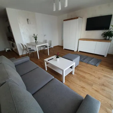 Alexandra Apartment