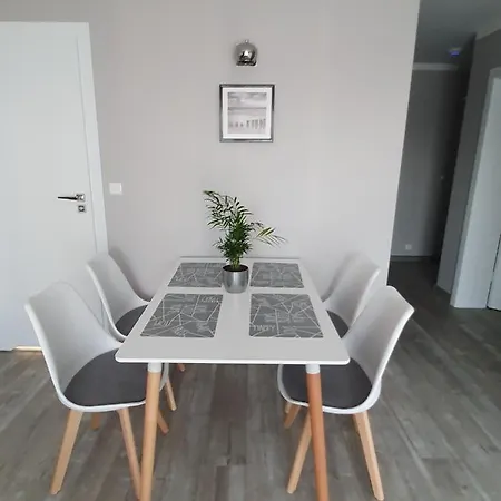 Alexandra Lejlighed *